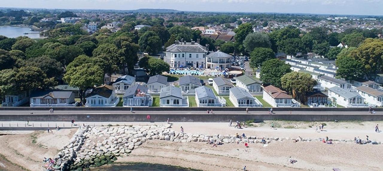 Mudeford Beach Lodge *